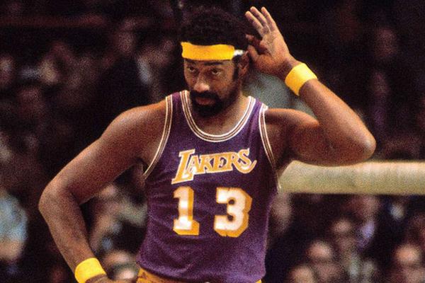 德转列本赛季30岁以上选手进球排行榜：凯恩领跑，...（德转发布本赛季30岁以上球员射手榜：凯恩居首，...）