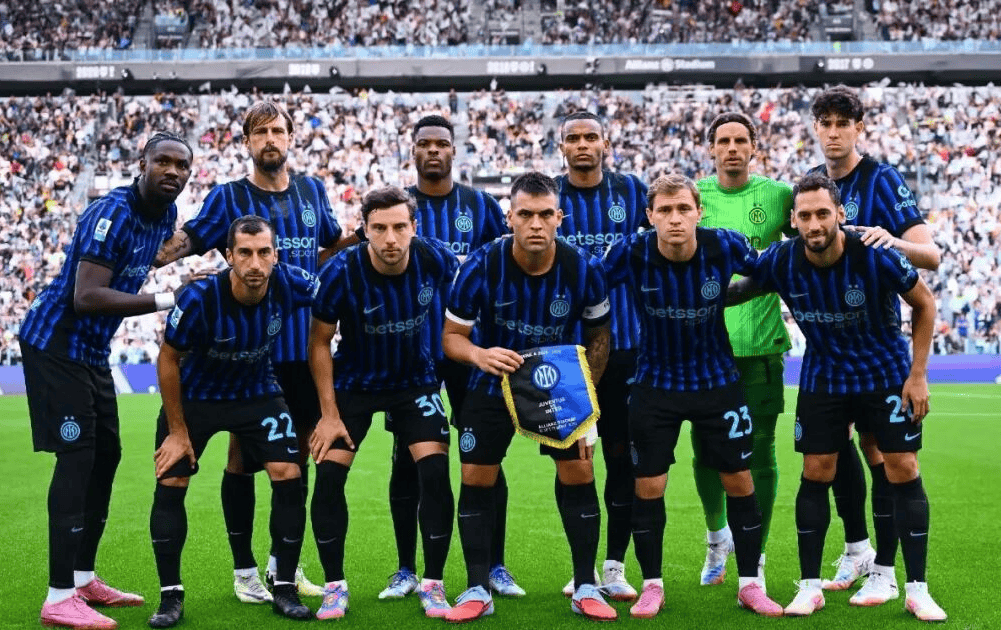 纳帅谈施蒂勒落选：和球员沟通过了，斯图加特对此不满才正常（纳帅谈斯蒂勒无缘名单：已与其沟通，斯图加特不满合乎常理）