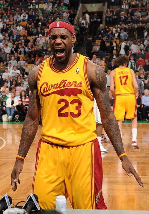 里斯·詹姆斯：从小就是蓝军球迷，作为队长渴望赢得更多奖杯（里斯·詹姆斯：自小蓝军迷，任队长更渴望更多冠军）